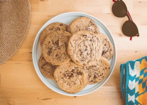 Cookies Lunch GIF - Cookies Lunch Dessert GIFs