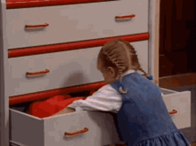 Packing Bags GIF - Packing Bags Gotta GIFs