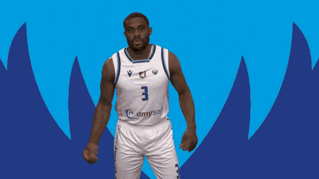 a man wearing a jersey that says amysoft on it