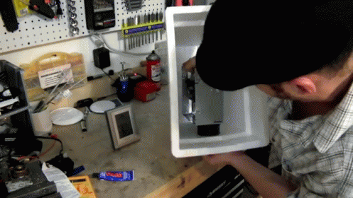 Need A Makeshift Airconditioner On The Cheap? Try This Simple Hack At Home. GIF - GIFs