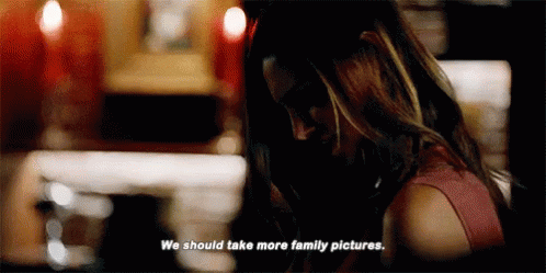 Hayley Marshall Take Family Pictures GIF - Hayley Marshall Take Family Pictures The Originals GIFs