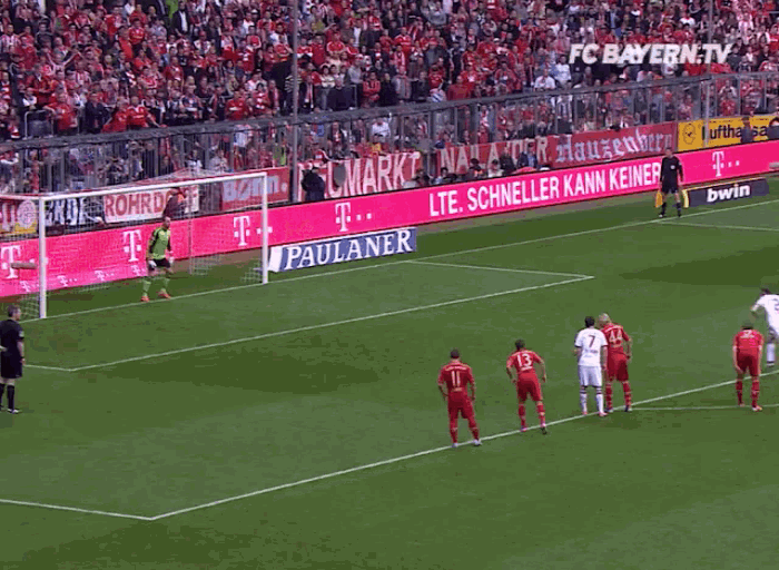 Lol GIF - Fc Bayern Fc Bayern Gi Fs Soccer GIFs