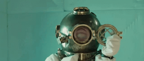 Diving Helmet Complaining GIF - Diving Helmet Complaining Claustrophobic GIFs