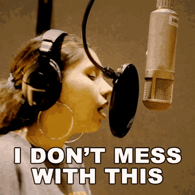 I Dont Mess With This Alessia Cara GIF - I Dont Mess With This Alessia Cara Here GIFs