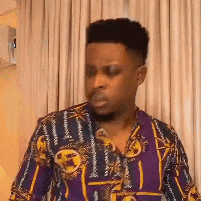 Coughing Seyi Awolowo GIF - Coughing Seyi Awolowo Ehem GIFs