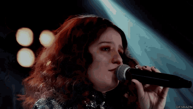 Carol Biazin Gifsbiazin GIF - Carol Biazin Gifsbiazin Singing GIFs