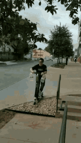Over Confidence Scooter GIF - Over Confidence Scooter Gary Failing GIFs
