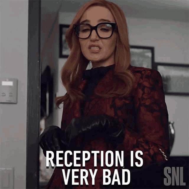 Reception Is Very Bad Chloe Fineman GIF - Reception Is Very Bad Chloe Fineman Saturday Night Live GIFs