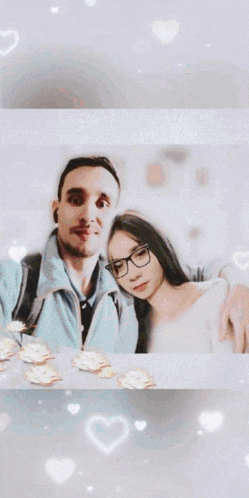 a black and white photo of a man and a woman with the words " 6 meses te amo " on the bottom