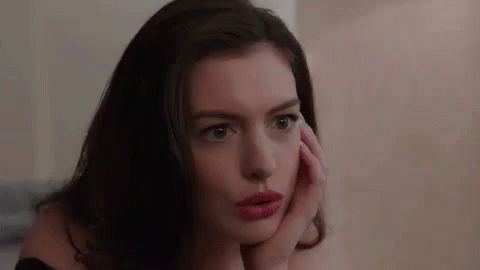 Anne Hathaway E Quindi Allora GIF