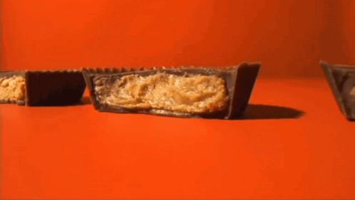 Reeses Chocolate GIF - Reeses Chocolate Candy GIFs