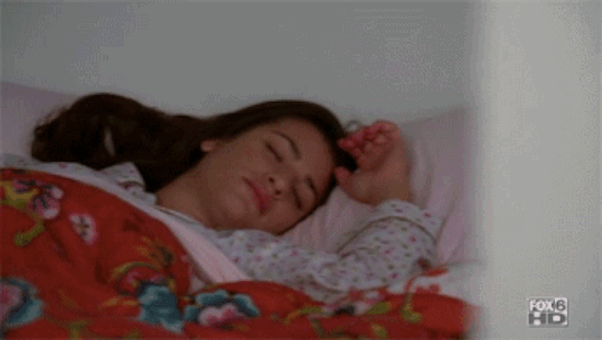 24. “getting Up Early” GIF - Glee Waking Up Rachel GIFs