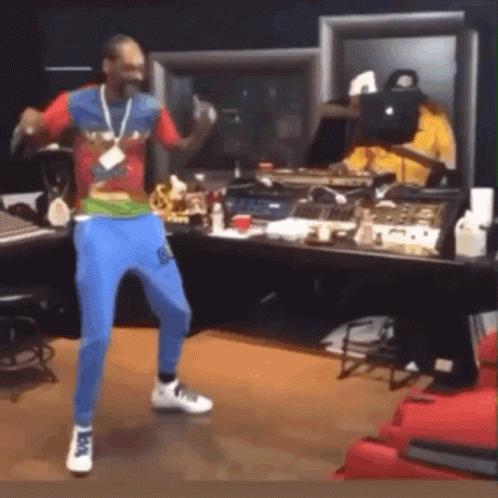 Snoop Dogg High GIF - Snoop Dogg High Dancing GIFs
