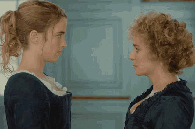 Portrait Of A Lady On Fire Farewell GIF - Portrait Of A Lady On Fire Farewell Bye Kiss GIFs