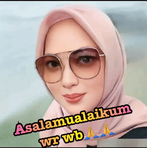 a woman wearing sunglasses and a hijab says assalamualaikum wrwb