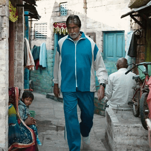 चलना Vijay Barse GIF - चलना Vijay Barse Amitabh Bachchan GIFs