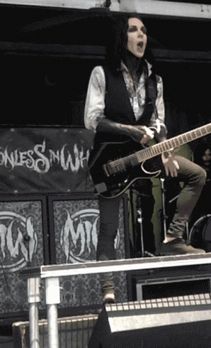 Ricky Miw GIF - Ricky Miw Motionless GIFs