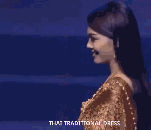 สยาม Dress GIF - สยาม Dress Ayutthaya GIFs