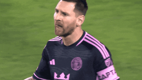 a soccer player wearing a jersey that says capt on it