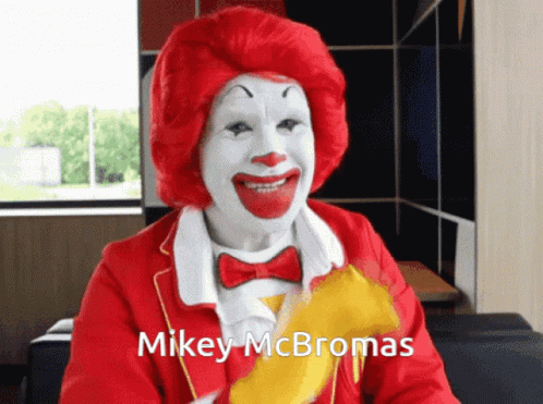 Mikey Mc Chuckle Clown GIF - Mikey Mc Chuckle Clown Payaso GIFs
