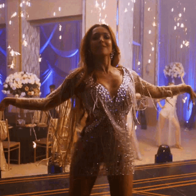 Nachna Malika Arora GIF