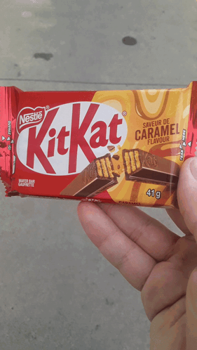 Kitkat Caramel Kitkat GIF - Kitkat Caramel Kitkat Chocolate Bar GIFs