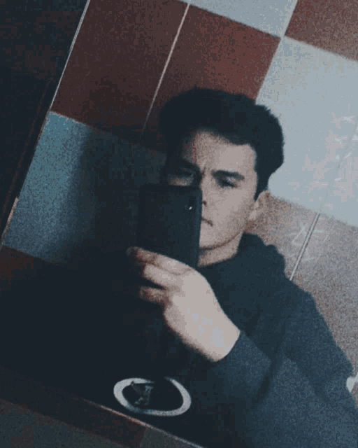 Tataesmeker GIF