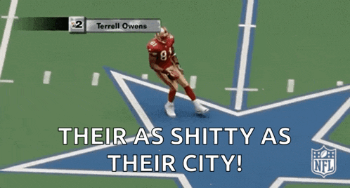 a football game between the cowboys and the vikings