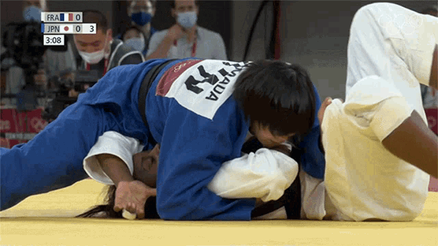 Judo Match Hamada Shori GIF - Judo Match Hamada Shori Madeleine Malonga GIFs