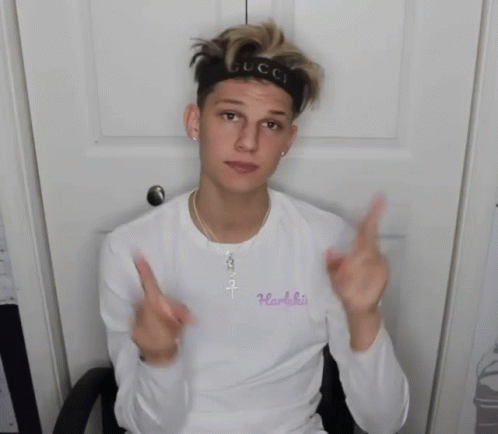Conner Bobay Peace Out GIF - Conner Bobay Peace Out Peace GIFs