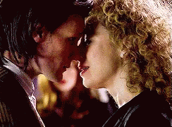 Doctor Who Kiss GIF - Doctor Who Kiss Matt Smith GIFs