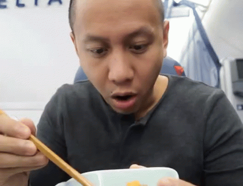 Mikey Bustos Noms GIF - Mikey Bustos Noms Eating GIFs