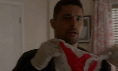 Are These Yours Babe Carlos Madrigal GIF - Are These Yours Babe Carlos Madrigal Wilmer Valderrama GIFs