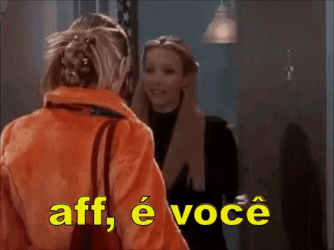 two women are standing next to each other and the words aff e voce are written in yellow