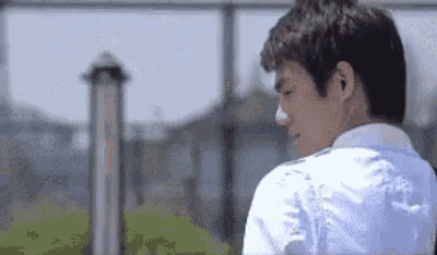 转身 王凯 帅 GIF