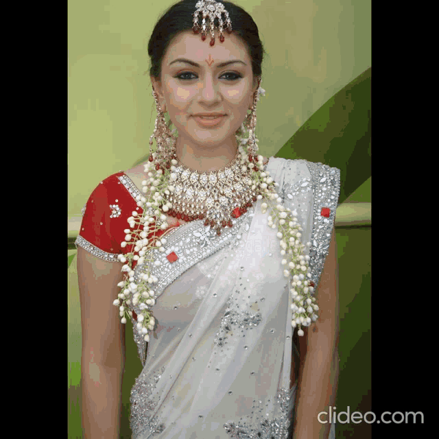 Indian Actress Traditional Clothes GIF - Indian Actress Traditional Clothes GIFs