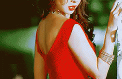هز كتاف رقص نانسي عجرم فستان احمر فيديو كليب كتف GIF - Nancy Ajram Dance Shoulder GIFs