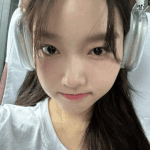 Gowon Cat GIF - Gowon Cat Gowon Listening Music GIFs