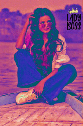 Lady Boss Pose GIF - Lady Boss Pose Sitting Down GIFs