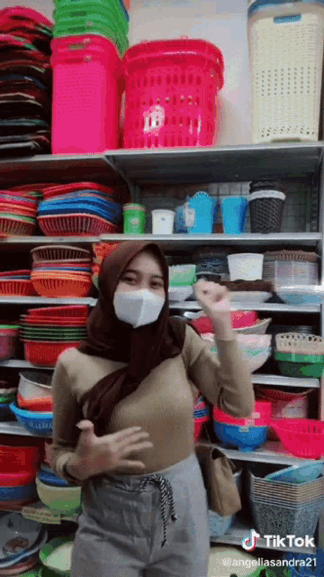 Jilboob GIF