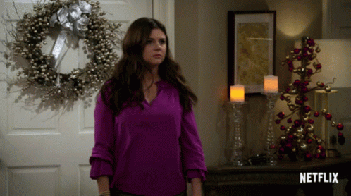 What The Heck Tiffani Thiessen GIF - What The Heck Tiffani Thiessen Lori Mendoza GIFs