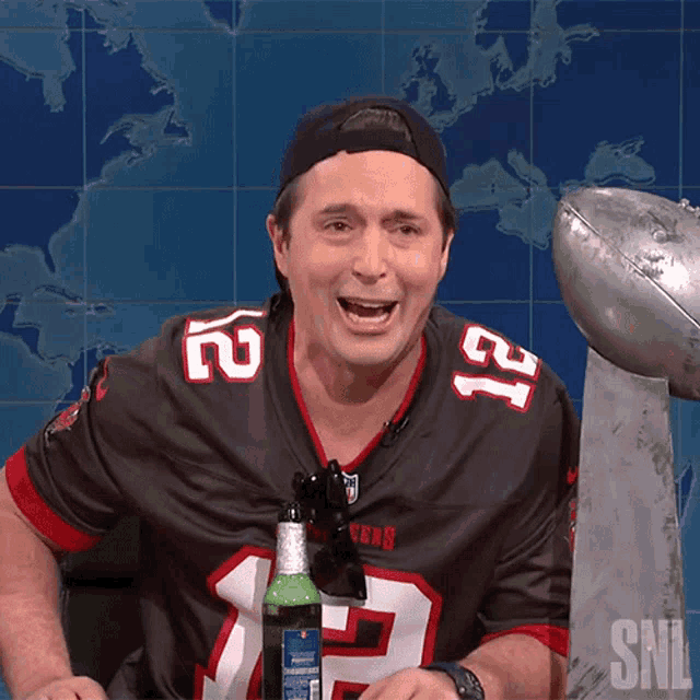Laughing Tom Brady GIF - Laughing Tom Brady Saturday Night Live GIFs