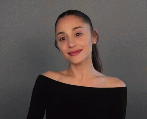 Ariana Grande Rem Beauty GIF - Ariana Grande Rem Beauty Spray GIFs