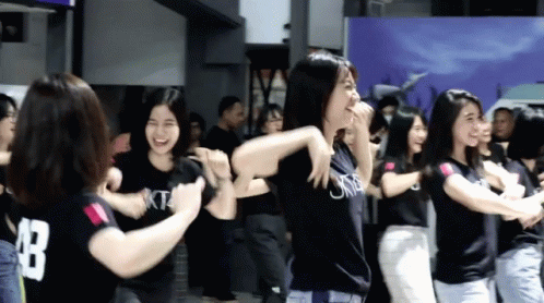 Dance Shanju GIF - Dance Shanju Jkt48 GIFs