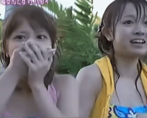 Girl Scared Yaguchi Mari GIF - Girl Scared Yaguchi Mari Momusu GIFs