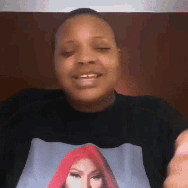 Lovelypeaches GIF