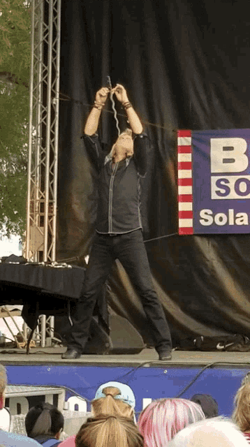 Sword Swallowing Trick GIF - Sword Swallowing Trick Talent GIFs
