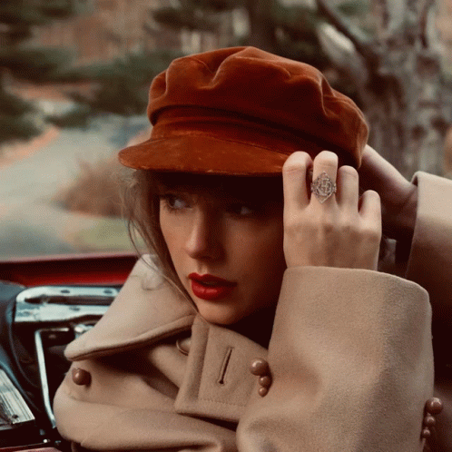 Red Red Taylors Version GIF - Red Red Taylors Version Taylor Swift GIFs