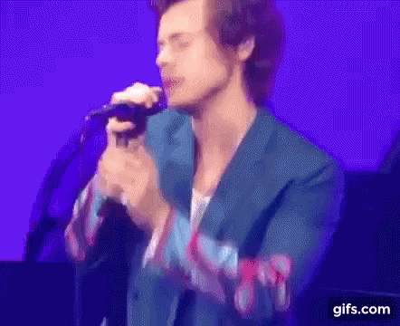Harry Styles Singing GIF - Harry Styles Singing Sing GIFs