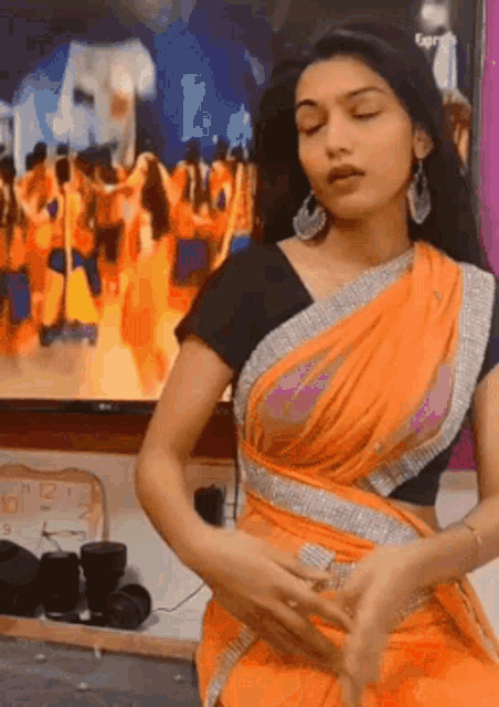 Manisha Sati Darthmall75 GIF - Manisha Sati Darthmall75 Dance GIFs